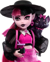 Lalka Monster High Draculaura ze swoim zwierzakiem, hrabią, wspaniałym kotem-nietoperzem i akcesoriami, takimi jak plecak, księga zaklęć, pudełko bento i inne, lalki HRP64 Naty Shop