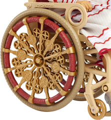 Păpușă de modă Mattel Wicked Nessarose și accesorii, inclusiv scaun cu rotile, cu păr creț castaniu, diverse poziții posibile și aspect de rochie de bal detașabilă, HXY36