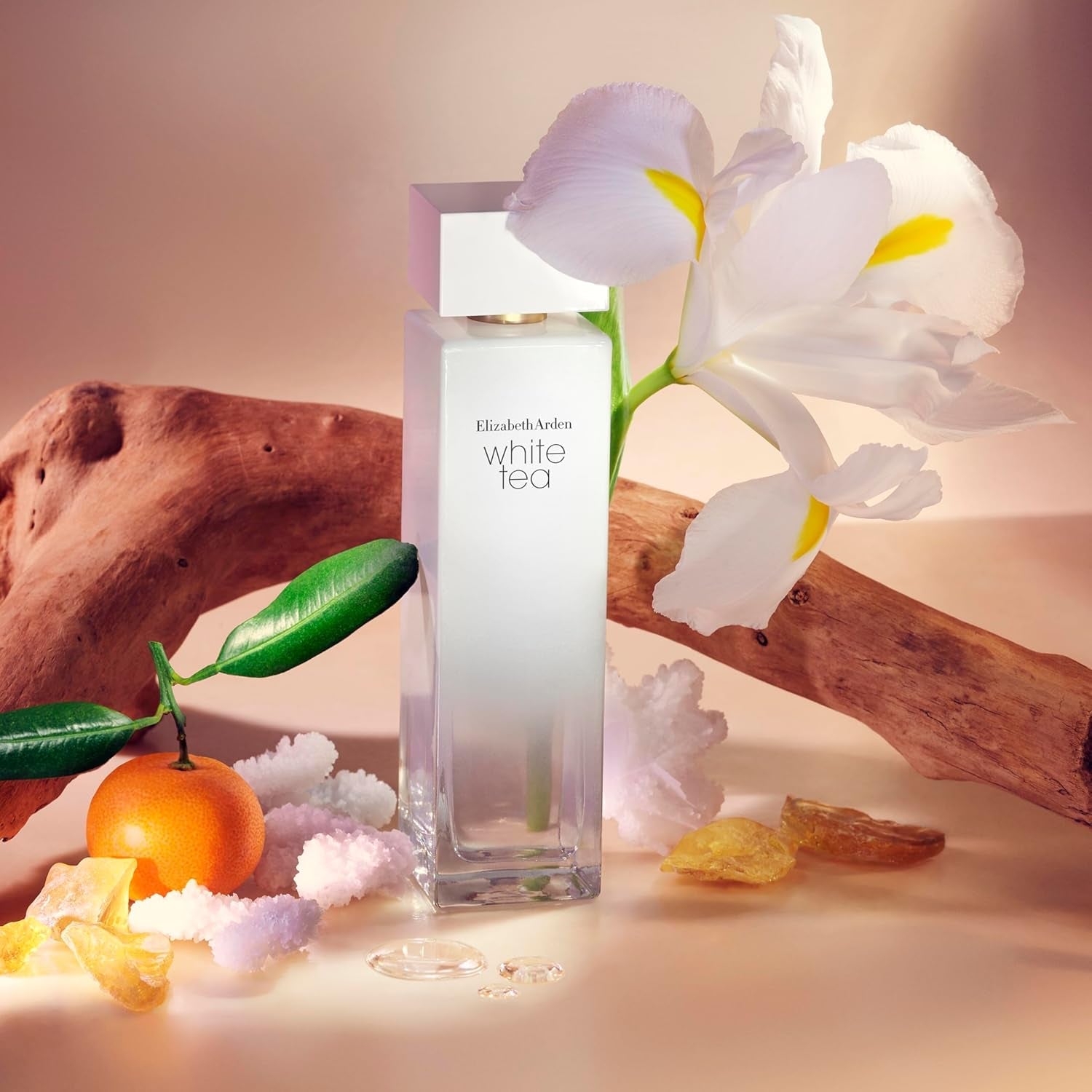 Elizabeth Arden - Ceai Alb, Apă de Toaletă Spray, Parfum cu Mandarină Italiană, Extract de Ceai Alb și Lemn de Madras, Floral, Feminin și Dulce, Căldură Suave, Parfum pentru Femei - 30 ml