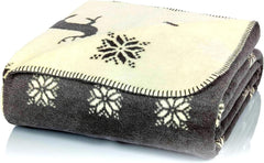 Szaro-beżowy kocyk z reniferem Glart XL 150X200 cm, miękki i ciepły koc wełniany jako koc na sofę, narzuta na kanapę i łóżko, pluszowy narzuta - bez rękawów. Idealny na sofę i do pokoju dziecięcego. Łóżka i koce Glart Domyślny tytuł