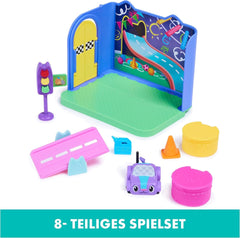 Gabby's Dollhouse Deluxe Room, cameră de joacă Purr-Ific, cameră de joacă cu mașină de jucărie Carlita, 2 piese de mobilier și 2 cutii surpriză cu accesorii, potrivită pentru copii de 3 ani și peste Casute de papusi Naty Shop