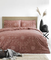 The Linen Yard Bohemian Duvet Cover Set, Red, 260 X 220Cm Plapumi si pilote Naty Shop Roșu 260 X 220Cm
