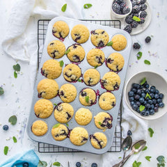 0070035 BACKFORM NA 24 MINI MUFFINKI 38,5 X 26 X 2 H CM Formy i blachy do pieczenia Naty Shop