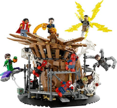 LEGO 76261 Marvel Spider-Man's Big Showdown, Spider-Man: No Way Home, zestaw z 3 minifigurkami Petera Parkera oraz Zielonym Goblinem, Electro, Sandmanem, Nedem, Doktorem Strange i MJ, model kolekcjonerski Zestawy do budowania Kup w sklepie LEGO