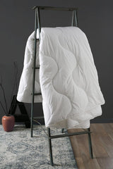 DODO | Elu Produkt Roku 2023 L Kołdra, 220 x 240 cm, Do łóżka podwójnego, Bardzo miękka, Z recyklingu, Można prać w pralce w 40°C Kołdry i kołdry Naty Shop