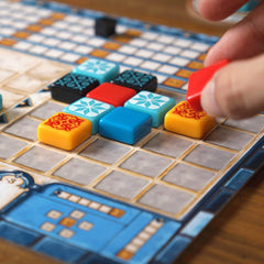 Gry Next Move, UNbox Now, Azul, gra podstawowa, gra rodzinna, gra roku 2018, 2–4 graczy, wiek 8+, 30–45 minut, język niemiecki