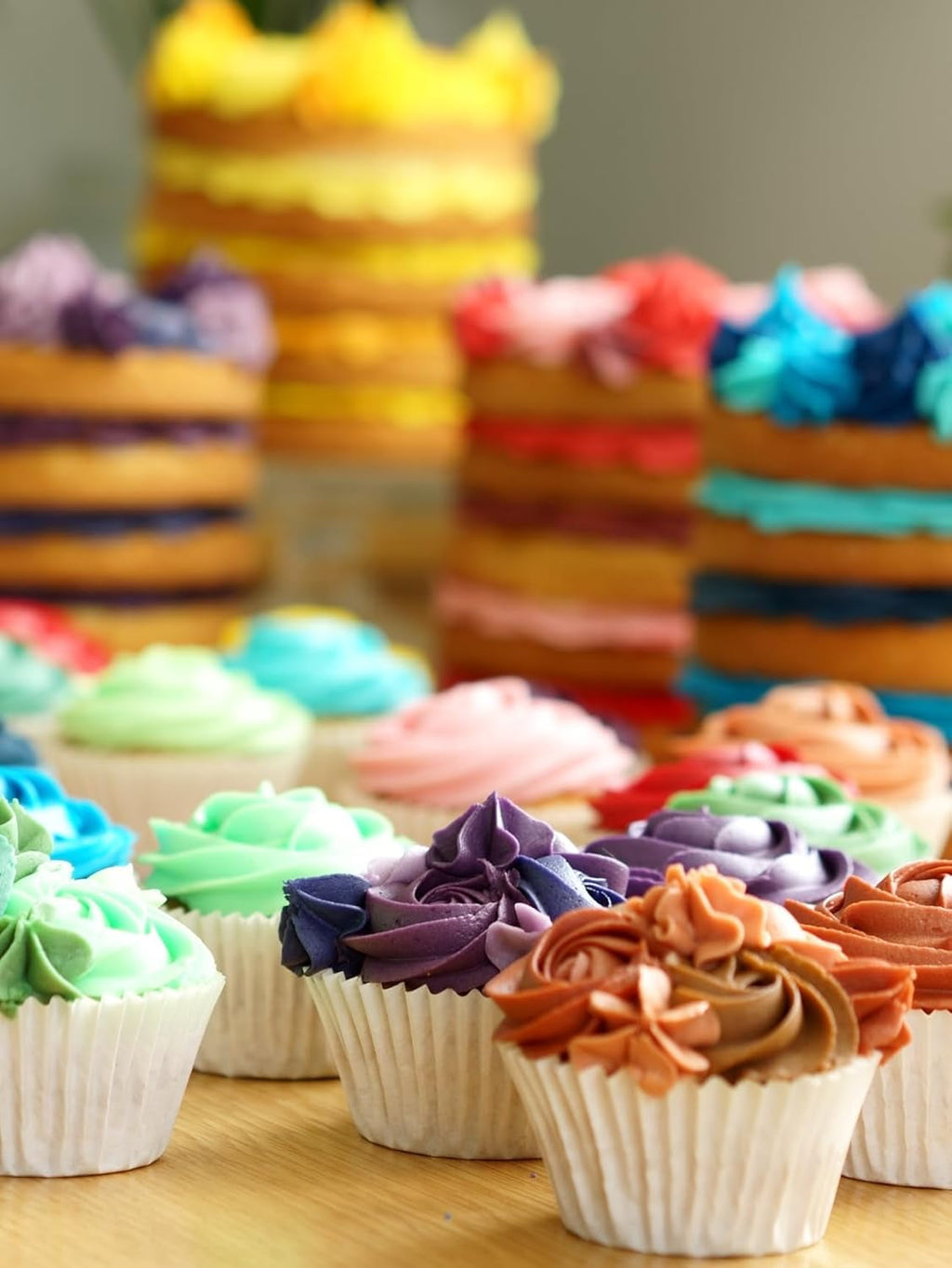 Coloranți alimentari pentru paste Sugarflair, galben, set de 4, coloranți alimentari pentru paste, fondant, marțipan, pastă de zahăr, cremă de unt și multe altele: narcisă, galben canar, galben ou cremă, pepene galben - set de 4