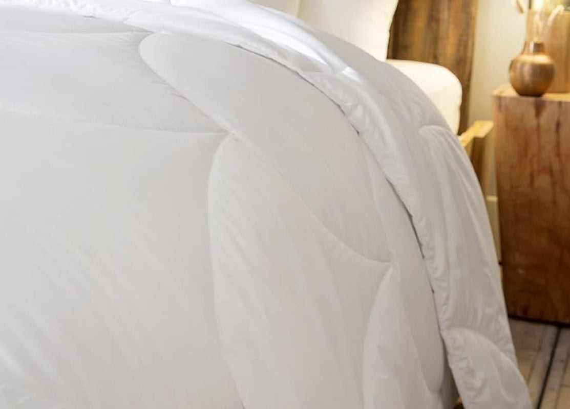 Abeil 15000000538 Kołdra Douceur Infinie, ciepła, poliester, biały, biały, 240 X 260 Cm Kołdry i kołdry Naty Shop