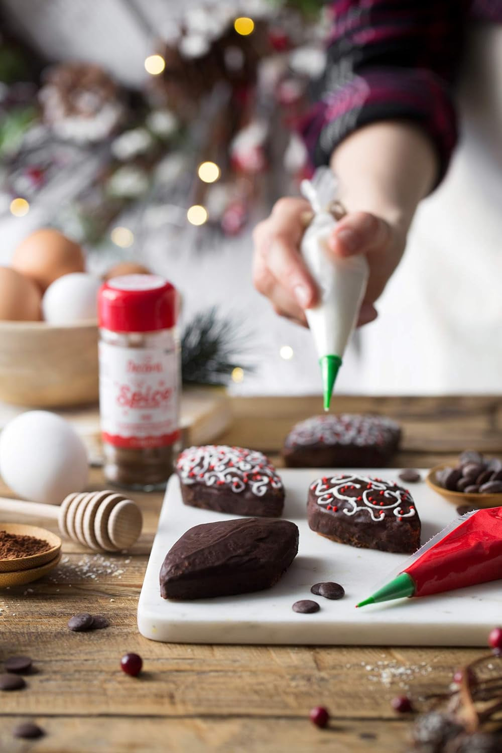 0255085 5 FORME DE BRÂNZĂ PENTRU MOSTACCIOLO DIN PLASTIC, 15x9x4 cm, MARO