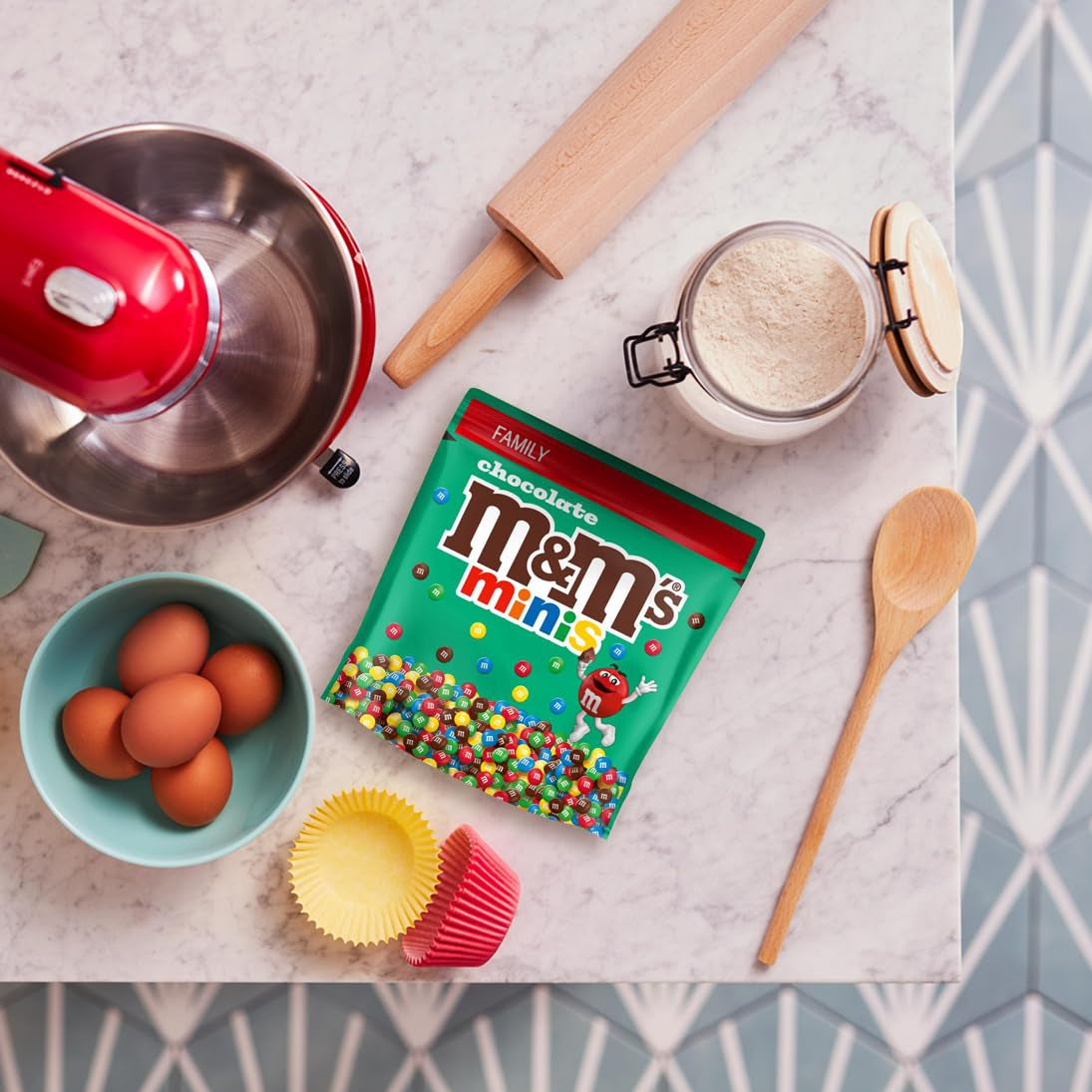 M&M's Chocolate Minis, Czekolada, 1 x 324g, Soczewica Czekoladowa (324g) (2 sztuki w opakowaniu)