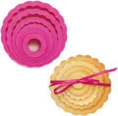 0255301 Set forme de biscuiți, rotunde-ondulate, 6 piese, 1,5/2,5/3,5/5/6,5/8 cm