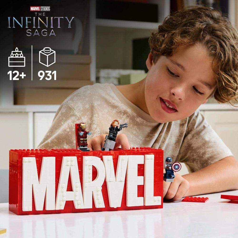 LEGO Marvel: logo Marvela i minifigurki — zestaw kolekcjonerski Hulk, Thor, Iron Man, Czarna Wdowa i Kapitan Ameryka — zestaw do budowania figurek Avengersów — prezent dla chłopców i dziewcząt w wieku od 12 lat 76313 Zestawy do budowania Zobacz sklep LEGO