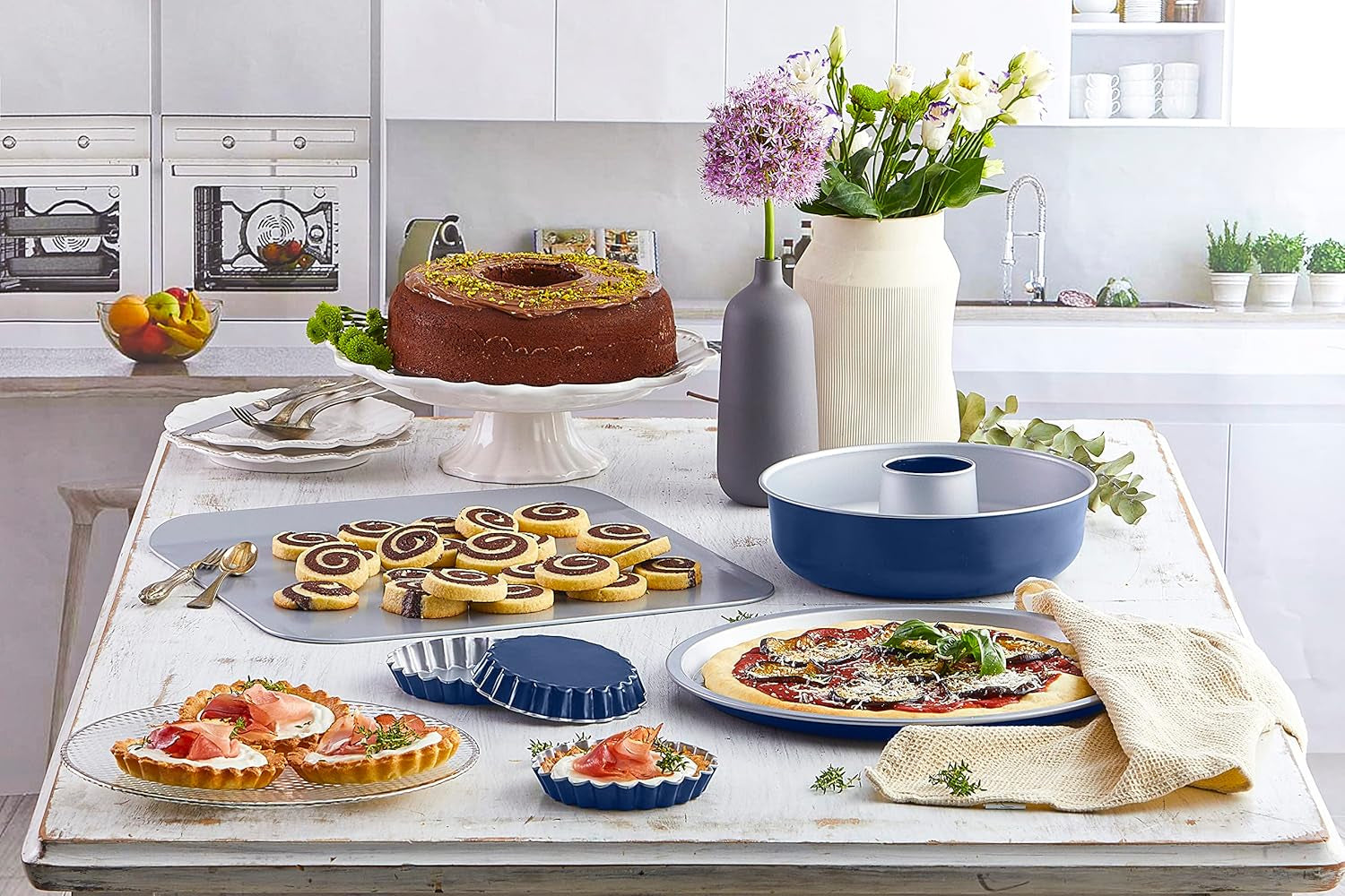 , Linia XBake, blacha do pieczenia na 12 muffinek, stalowa z powłoką Formy i blachy do pieczenia Naty Shop