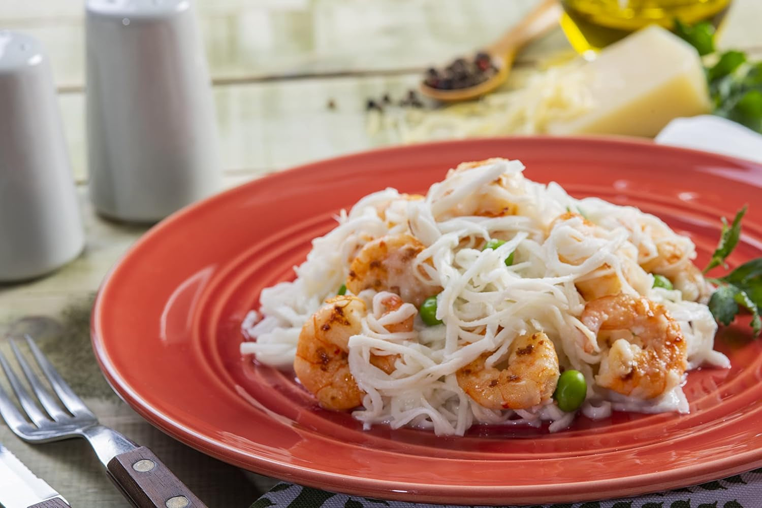 Makaron dietetyczny Shirataki | Makaron Konjac o niskiej zawartości węglowodanów | 200 gramów wegańskiego, niskokalorycznego, beztłuszczowego, bez sojowego, bezglutenowego, rozpuszczalnego w wodzie makaronu dietetycznego