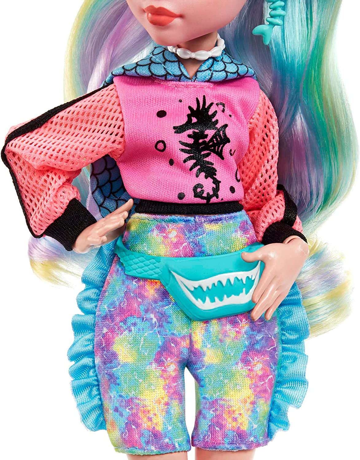 Păpușă MONSTER HIGH Lagoona Blue - hanorac roz, pantaloni scurți de bicicletă batik, sandale cu platformă, aripioare, accesorii, pentru copii cu vârsta peste 4 ani, HHK55 Papusi Naty Shop