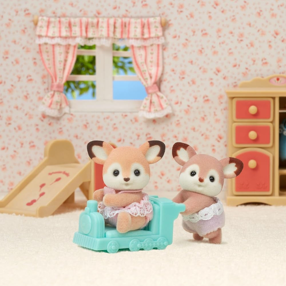 Sylvanian Families 5800 Gemeni Cerbi, Set de joacă cu Figurină Animal, Figurine Animale de Pădure, Jucărie pentru Copii cu Vârsta de 3 Ani și Peste