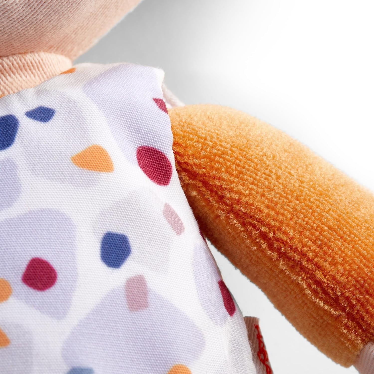 HABA Puppe Malou - 30 cm große Stoffpuppe zum Spielen und Kuscheln - Weiche und waschbare Materialien - Ideale Alternative zur Plüschpuppe - Geeignet für Kinder ab 1,5 Jahren - 2010818001