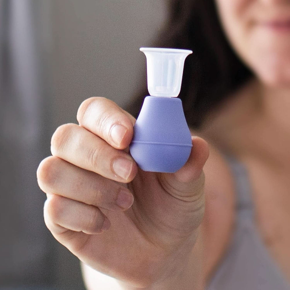 Lansinoh Latch Assist Everter do sutków z etui dla matek karmiących piersią, umożliwia tymczasową korekcję płaskich lub wklęsłych sutków, 2 stożki w rozmiarze w opakowaniu i higieniczne etui Akcesoria do karmienia piersią Sklep Bebe Naty