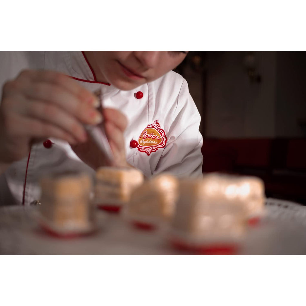 Reber, Mozart - bile, pungă de 5, bile Mozart din ciocolată neagră, umplute cu marțipan, 100 grame Bomboane de Ciocolata Naty Shop