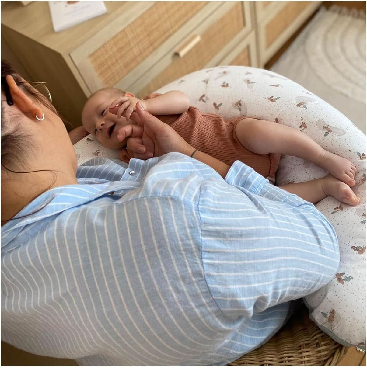 Poduszka ciążowa - Poduszka do karmienia - Poduszka wielofunkcyjna 2 w 1 - Zdejmowany pokrowiec 78 X 44 cm Akcesoria Żywność i karmienie piersią Sklep Bebe Naty