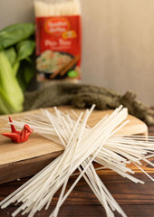 Bamboo Garden - Pałeczki z makaronem ryżowym Pad Thai, Do tradycyjnych dań z makaronem, takich jak Pad-Thai, Wegańskie, 1 x 300 g (wzór opakowania może się różnić)