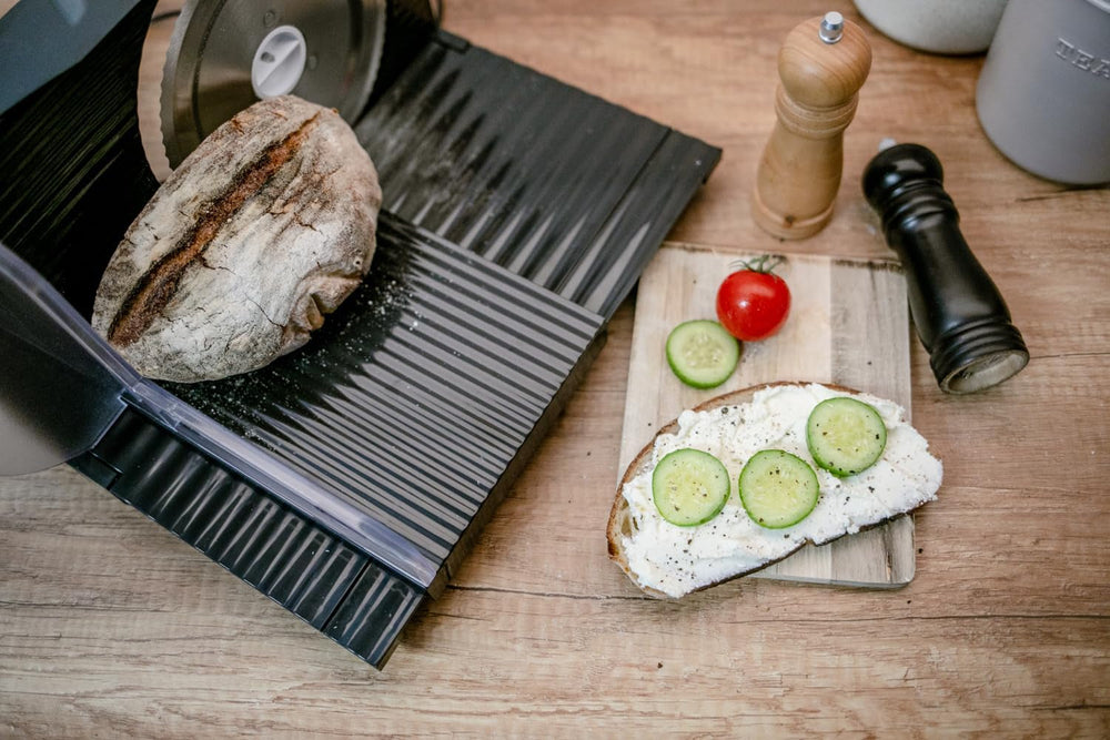 Wielofunkcyjna krajalnica Steba, regulowana grubość cięcia do 17 mm, ochrona dłoni Rasnite i Naty Shop Krajalnice