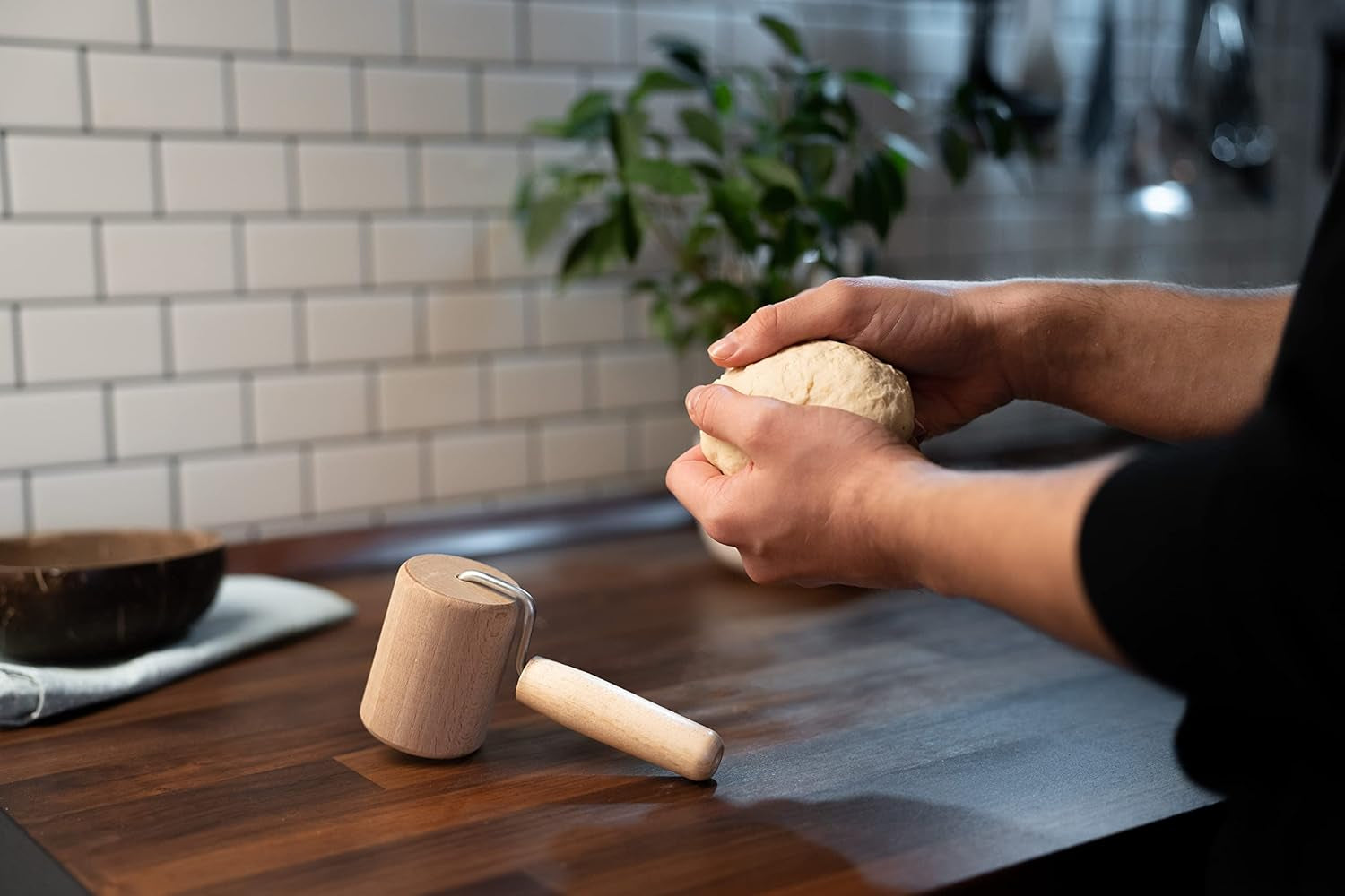 Chinchilla® Backblechroller/Teigroller zylindrisch aus Buchenholz | Der stabilny Pomocnik dla die Küche | Wyprodukowano w Niemczech | Nachhaltige Qualität aus Deutschland | 18x5cm