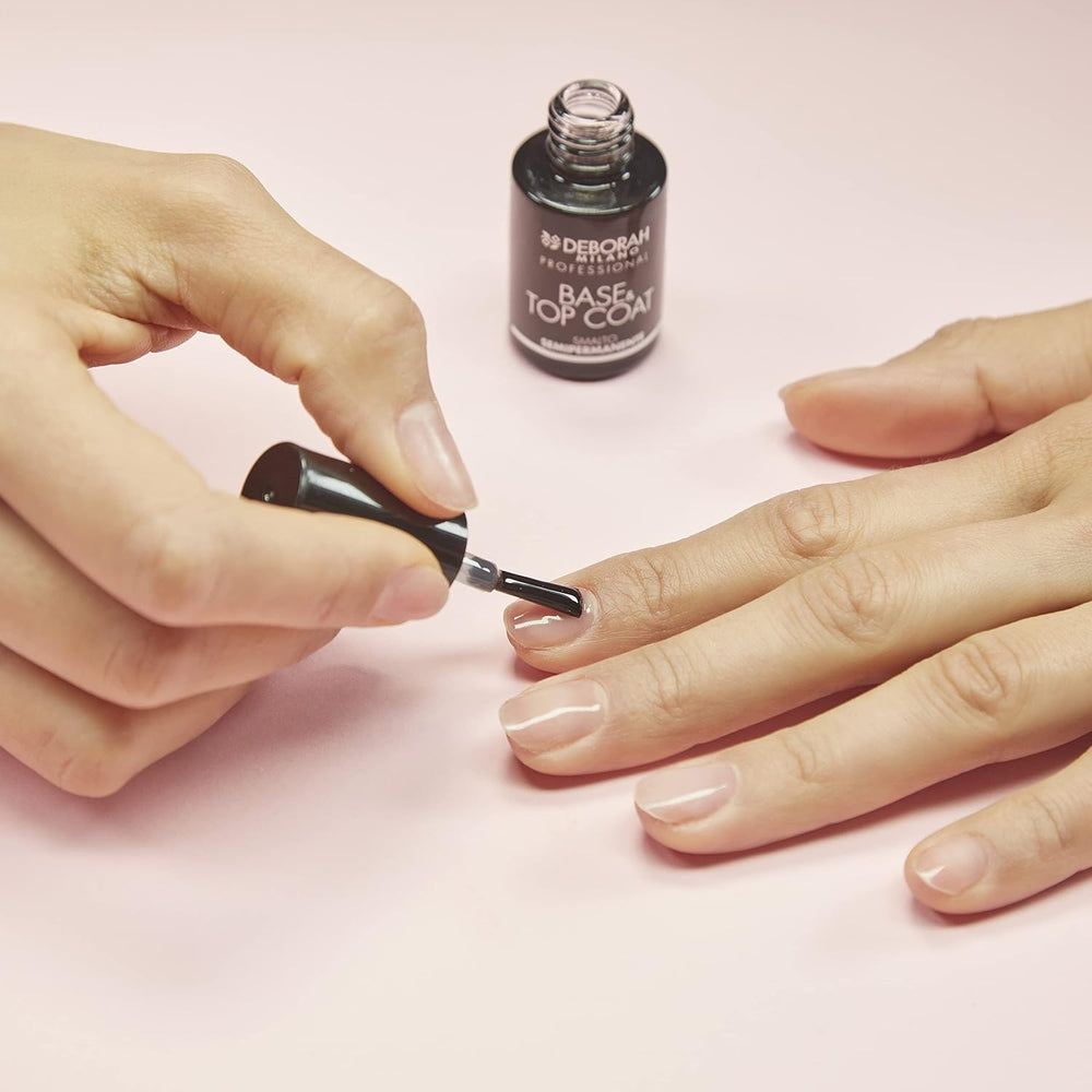 Półtrwały lakier do paznokci Milano Professional nr. 21 Burgundowy efekt objętościowy, długotrwały, do intensywnych i błyszczących paznokci, 4,5 ml