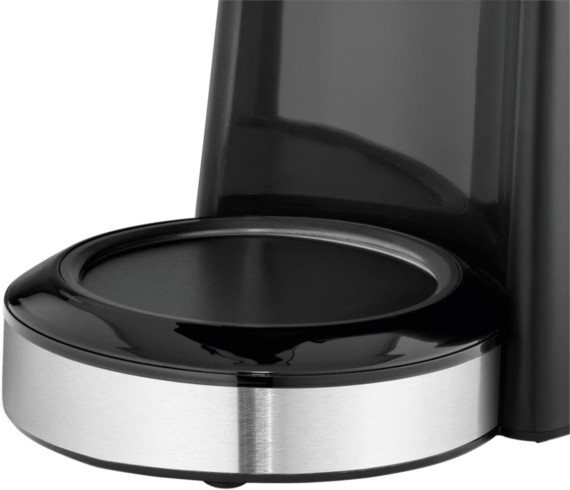 Espressor WMF Bueno cu carafă de sticlă, cafea filtrată, 10 cești, buton pornire/oprire, sistem anti-picurare, filtru oscilant, oprire automată, placă de încălzire, 1000W