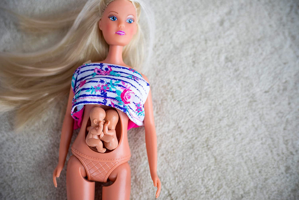 Simba 105733333 - Steffi Love Welcome Bliźniaki, Lalka w ciąży, Z bliźniakami, Z przewijakiem i wanną, Akcesoria, Lalka do ubierania, 29 cm, Dla dzieci od 3 lat i więcej Lalki Naty Shop