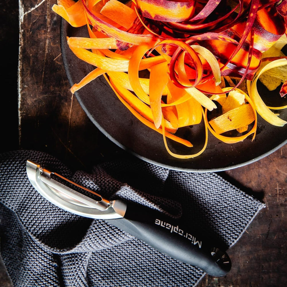 Naty Shop Microplane Profesjonalna, oburęczna obieraczka ze stali nierdzewnej z podwójnym ostrzem