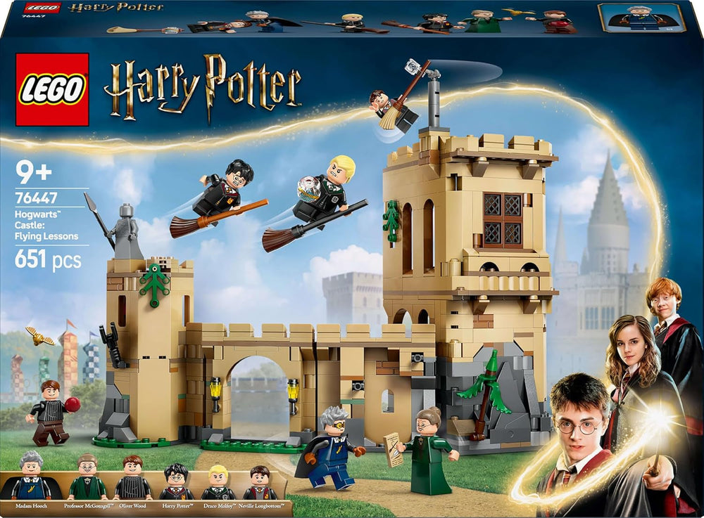 Zamek Hogwart LEGO Harry Potter: Lekcje latania Przygodowy zestaw z 6 kolekcjonerskimi minifigurkami, w tym Draco Malfoyem i profesor McGonagall Zestaw do odgrywania ról dla chłopców i dziewcząt w wieku 9 lat 76447 Zestawy do budowania Besuche den LEGO-Store