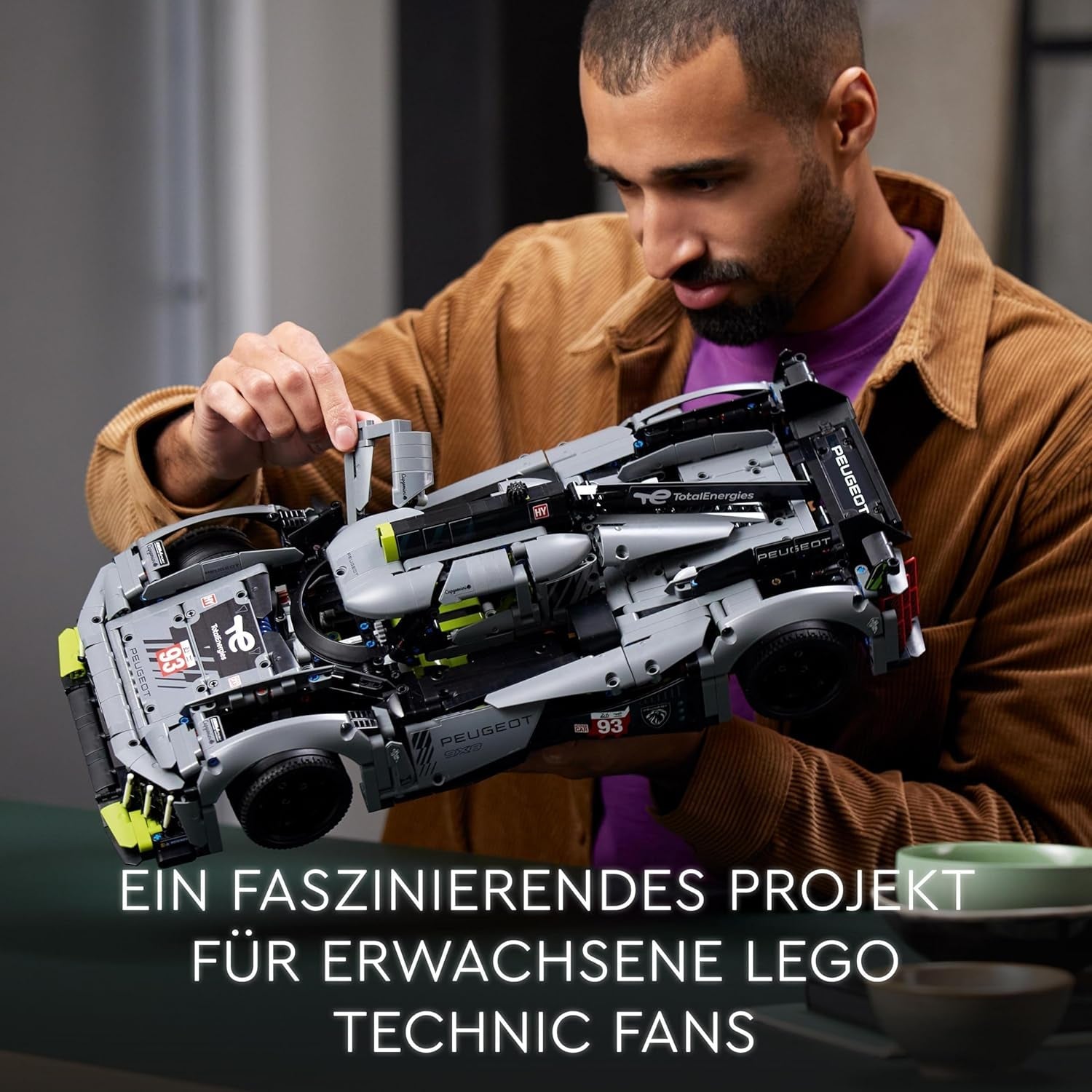 LEGO 42156 Technic Peugeot 9X8 24H Le Mans Hybrid Hypercar Legendarny samochód wyścigowy Zestaw modeli do składania dla dorosłych Samochody do sportów motorowych w skali 1:10 Kolekcjonerskie dla zaawansowanych graczy Zestawy do budowania Kup w sklepie LEGO