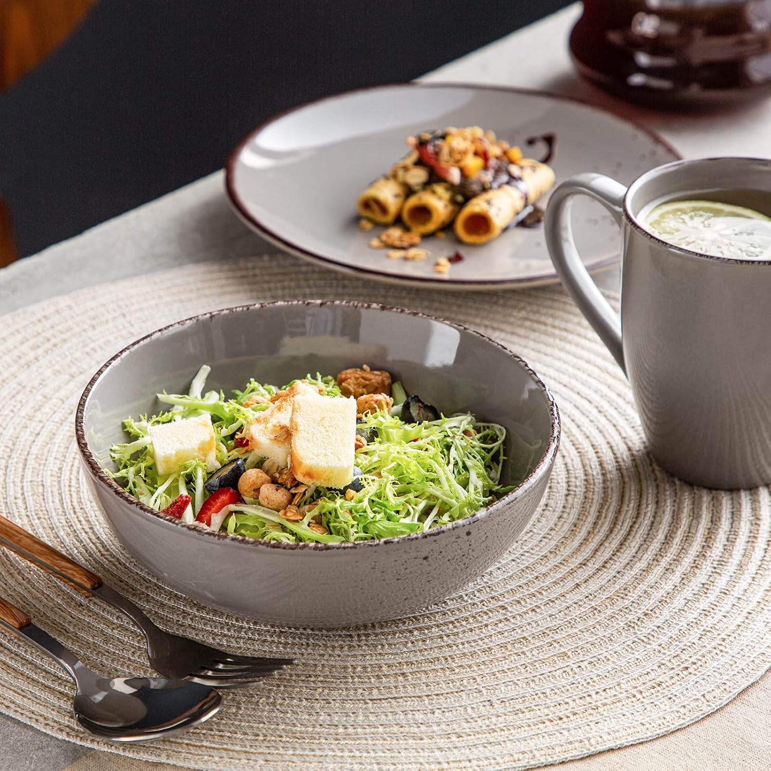 Set de veselă Vancasso pentru 12 persoane, set de veselă din gresie Navia, set combinat de 48 de piese cu farfurii, farfurii pentru salată, boluri și cești, aspect vintage, design natural