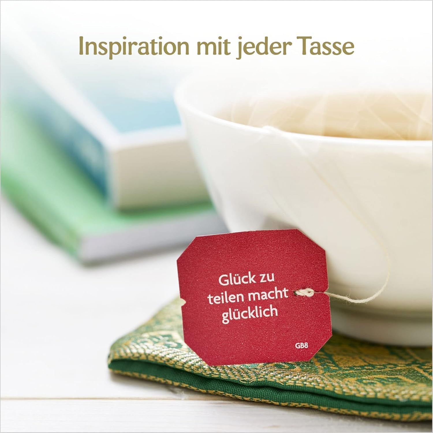 Yogi Tea Green Chai, ceai ayurvedic organic cu mirodenii, amestec de scorțișoară, mentă, ceai verde, ghimbir, cardamom și cuișoare, 6X17 pliculețe (102 pliculețe de ceai în total)