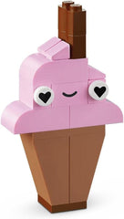 LEGO 11028 Klasyczny pastelowy zestaw do kreatywnego budowania Brick Box, zabawka konstrukcyjna dla dziewcząt i chłopców w wieku od 5 lat z modelami; lody, dinozaur, kot i więcej Zestawy do budowania w sklepie LEGO