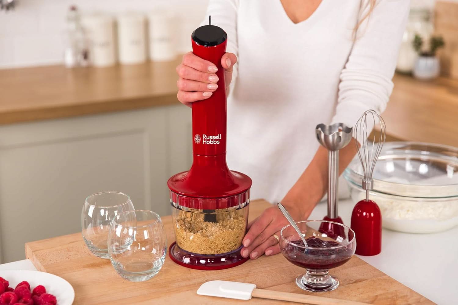 Russell Hobbs Stabmixer [3 w 1: Pürierstab/Zerkleinerer, Mixer- i Schneebesenaufsatz] Desire Rot (bez Bpa i Spülmaschinenfestes Zubehör, Für Smoothie, Suppen Saucen, Joghurt Babynahrung) 24700-56 Kitchen Naty Shop