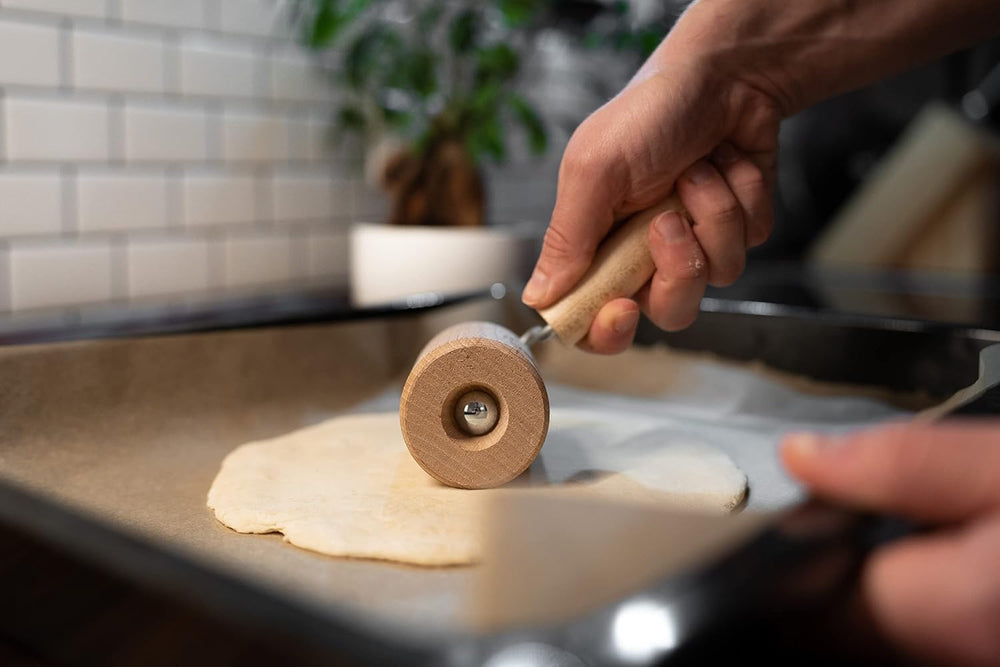 Chinchilla® Backblechroller/Teigroller zylindrisch aus Buchenholz | Der stabilny Pomocnik dla die Küche | Wyprodukowano w Niemczech | Nachhaltige Qualität aus Deutschland | 18x5cm