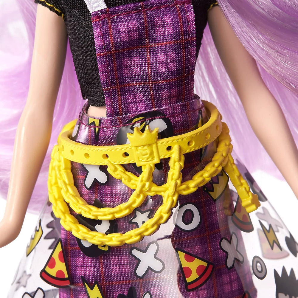 Mattel Hello Kitty GWW98 - Sanrio Badtz-Maru Figur und Jazzlyn Puppe (ok. 25,4 cm) z klejem i akcesoriami, langem lila Haar i modnym strojem, tolles Geschenk für Kinder ab 3 Jahren
