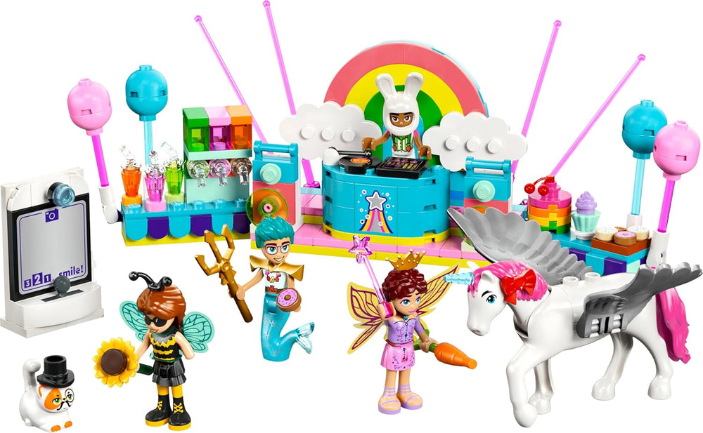 LEGO Friends Kostümparty mit Einhorn und Fee - Spielzeug für Mädchen ab 6 Jahren - Bühne, DJ-Pult, 4 Minipuppen, der Katze Churro und Einer Pferdefigur sowie lustigem Zubehör - Pomysł na prezent - 42661