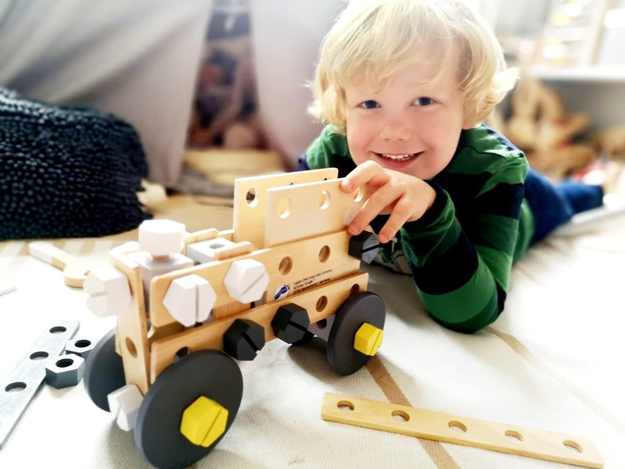 Small Foot Konstruktionsset Miniwob aus Holz, kreativer Bausatz mit Werkzeuge und Zubehör, ab 3 Jahren, 11810, szary żółty