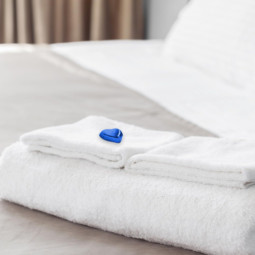 Günthart 150 serc z niebieskiej czekolady z nadzieniem nugatowym | Pingwiny z kremem nugatowym | Serca Pingwinów z Niebieskiej Czekolady | Konkurs | Niebieskie czekoladowe serca | Pingwin (1,2 kg)