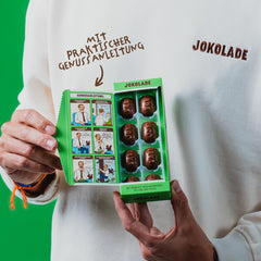 JOKOLADE PRALINE Pudełko 80g | Obfite nadzienie z kremem nugatowym z orzechów laskowych i frytkami | Czekolada Fair Trade od Joko Winterscheidt