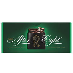 NESTLÉ AFTER EIGHT Cienkie kwadraty z ciemnej czekolady z nadzieniem miętowym dla koneserów Opakowanie 5 sztuk (1 x 200g)