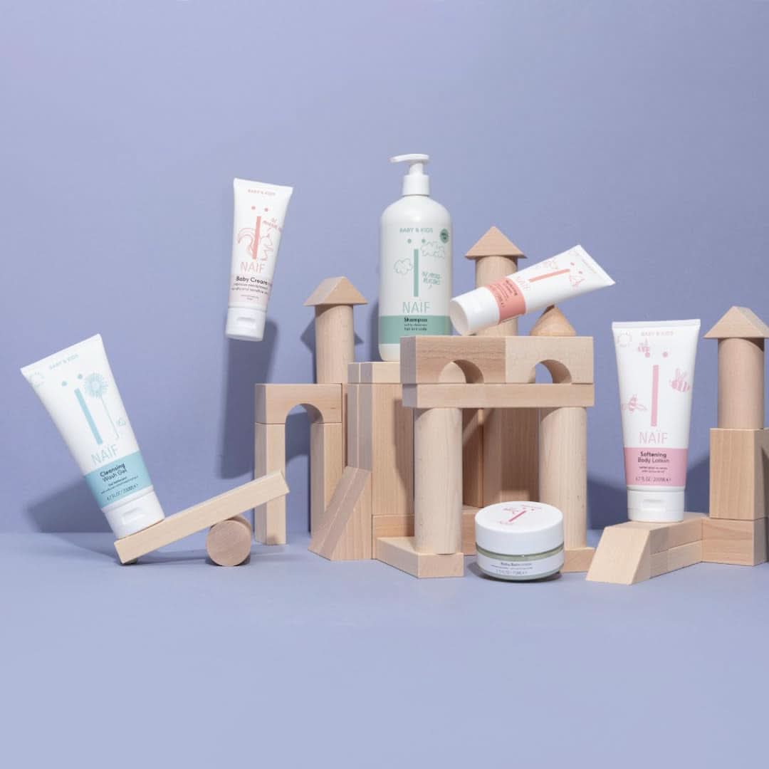 Odżywczy żel do prania Naïf - Dla niemowląt i dzieci - Naturalne składniki - 100% wegańskie - 200 ml Matka i Dziecko Naty Shop