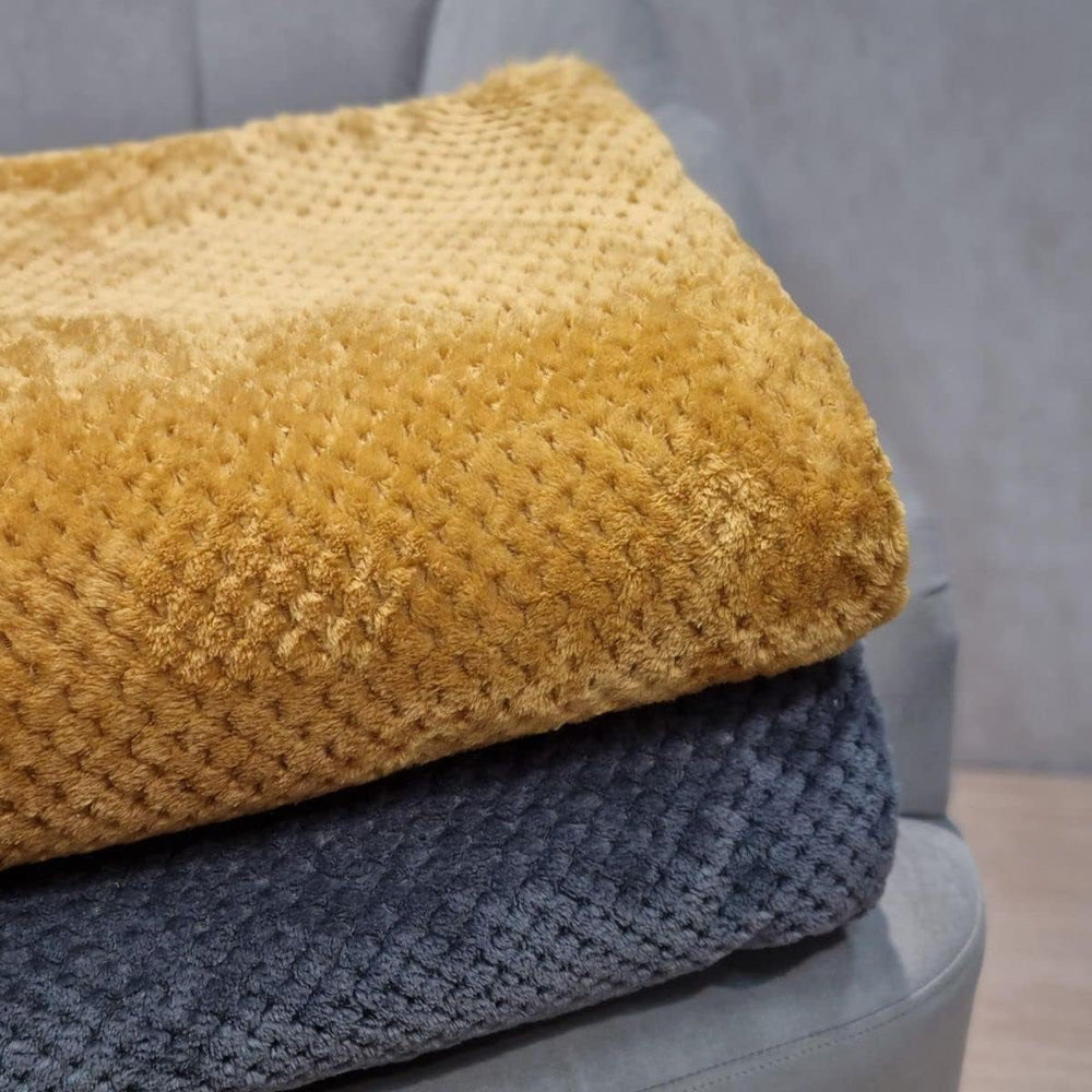 Narzuta HOMLA Noah 220 X 240 cm - narzuta na łóżko wygodny kocyk koc - puszysty i miękki - szary poliester Łóżka i koce Besuche den HOMLA-Store