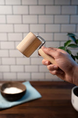 Chinchilla® Backblechroller/Teigroller zylindrisch aus Buchenholz | Der stabilny Pomocnik dla die Küche | Wyprodukowano w Niemczech | Nachhaltige Qualität aus Deutschland | 18x5cm