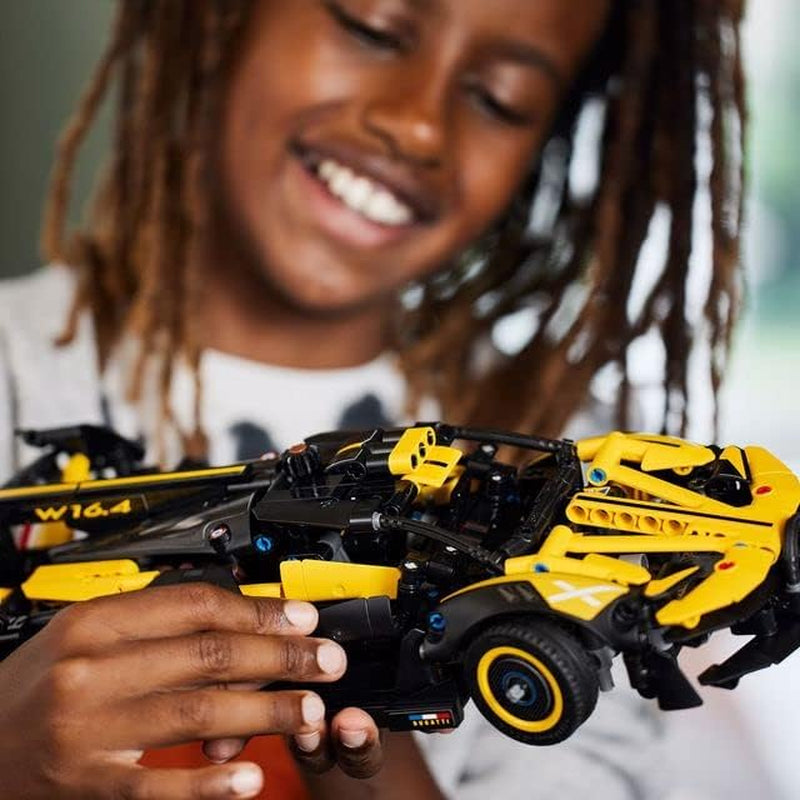 LEGO Technic Samochód wyścigowy Bugatti, zestaw modeli do składania samochodów, zabawkowy samochód sportowy, kultowy zestaw samochodów kolekcjonerskich, zabawki do budowania od 9 lat 42151 Zestawy konstrukcyjne Besuche w sklepie LEGO