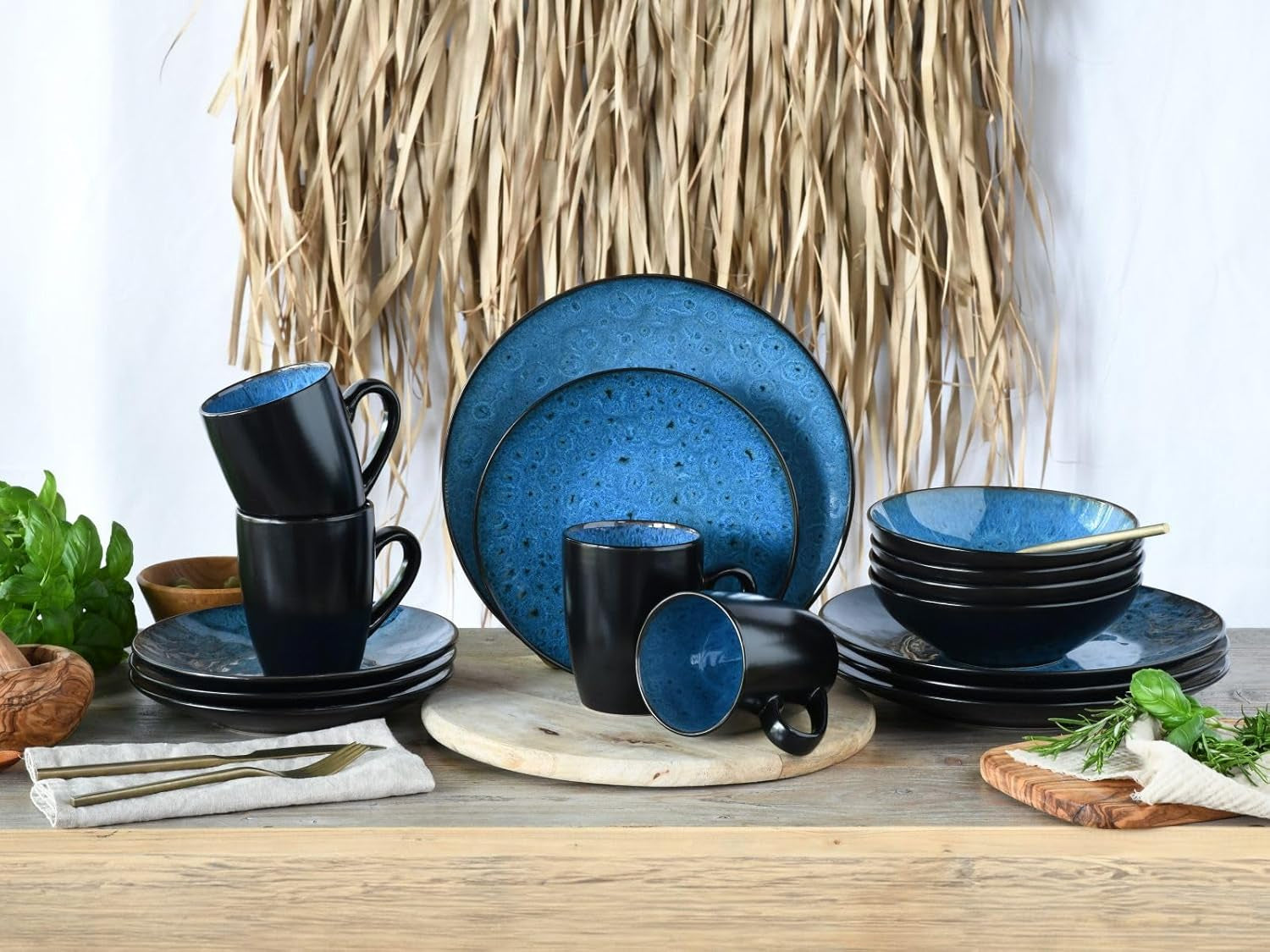 Creatable, 23630, Seria CAPRI - Smalt reactiv, Set de veselă 16 piese Seturi vesela masa Naty Shop