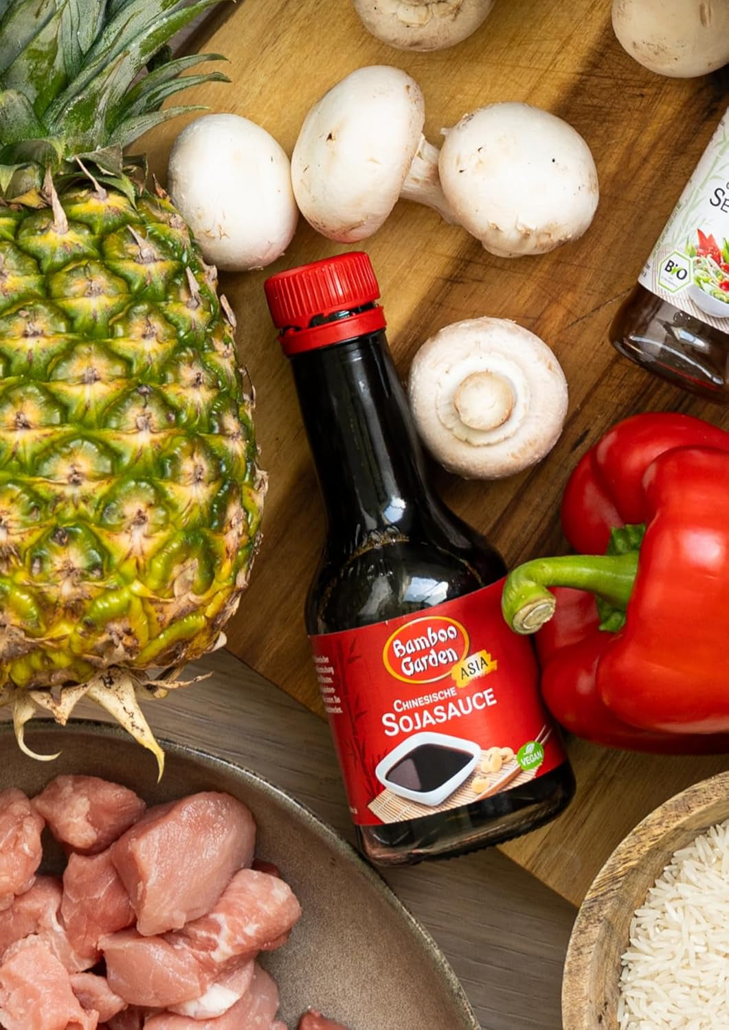 Bamboo Garden - Chinesische Sojasauce , Würzsauce für Fleisch, Geflügel, Gemüse und vieles więcej , 1 x 200 ml (Verpackungsdesign kann abweichen)